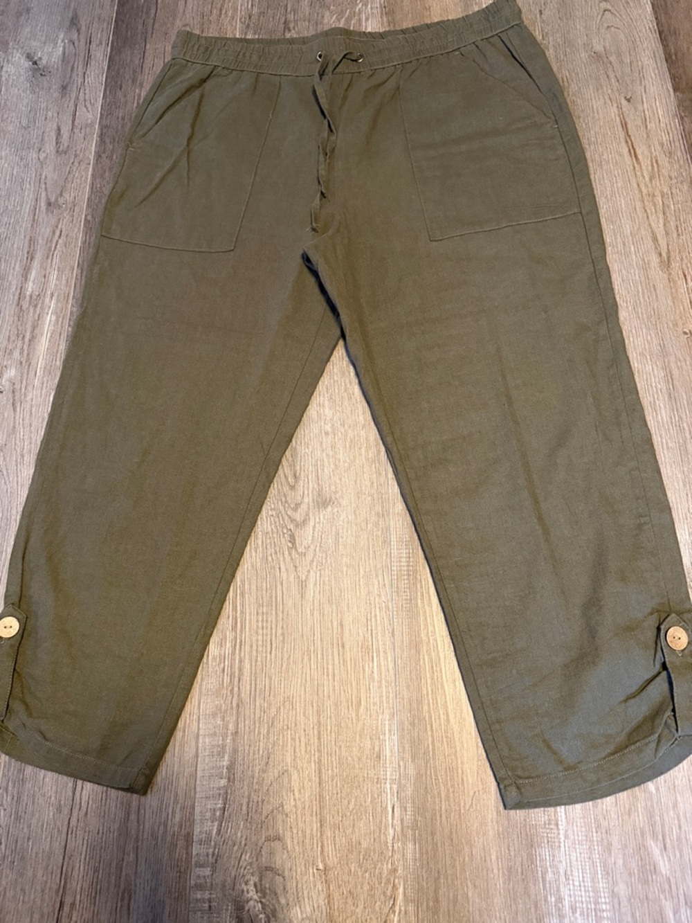 Jules & Leopold Olive Green Drawstring Patch Pocket Capris